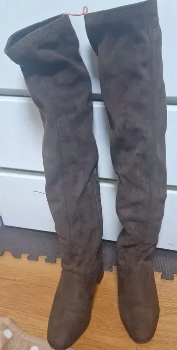 브라운 니하이 부츠