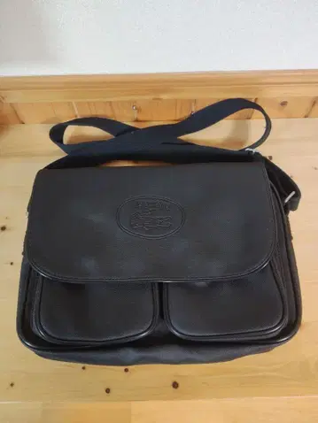 LACOSTE 블랙 숄더백