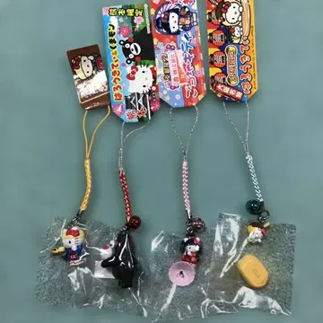 산리오 레트로 키티 지역 한정 스트랩 키티