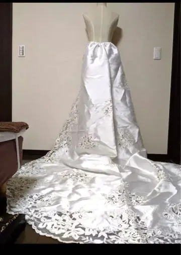 웨딩 드레스 탈부착 트레인, 연출 방법은 무한대