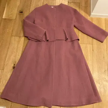 Maglie 페플럼 디자인 롱 코트 핑크