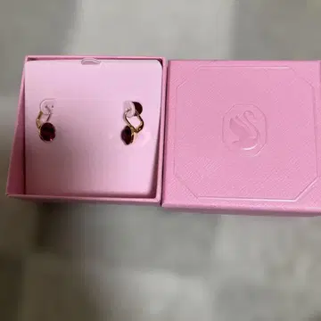 스와로브스키 귀걸이 가격 인하 중