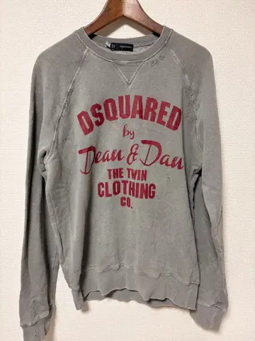 디스퀘어드 데미지 맨투맨