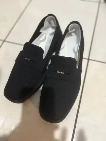 [ 새상품 ] 스테피 steppi 로퍼 펌프스 여성용