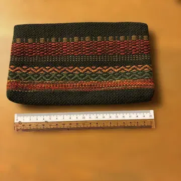 유카라 직조 파우치