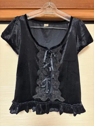 axes femme 레이스업 벨벳풍 반팔 PO