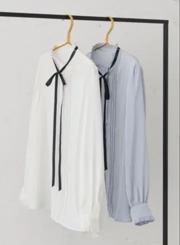 louiosy 리본 보타이 달린 프릴 넥 블라우스