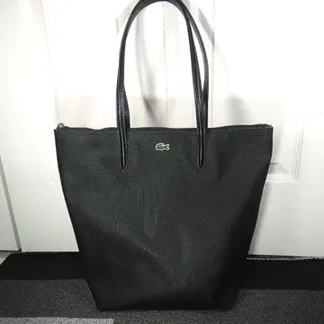 LACOSTE 블랙 토트백 악어 로고 사용감이 적은 새상품급입니다