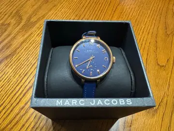 마크 제이콥스 시계