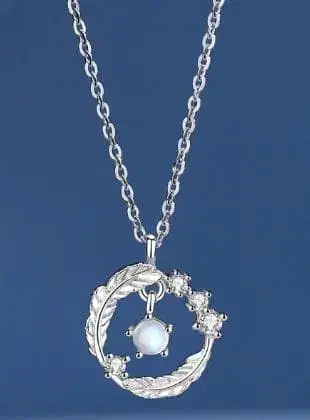 실버 오팔 크리스탈 목걸이