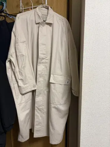 BIG BILL 베이지 스텐카라 코트