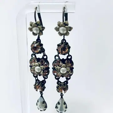 미하엘 네그린 귀걸이 H (꽃 모티브)