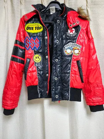 PEACE ON MARS 패치 포함 다운 자켓