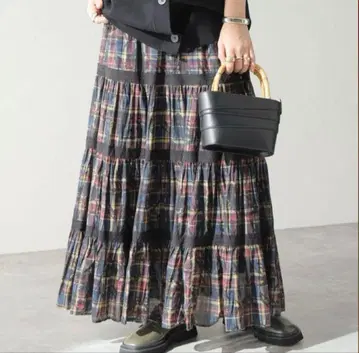 살라말라 저널 스탠다드 별주 플레어 스커트 FREE