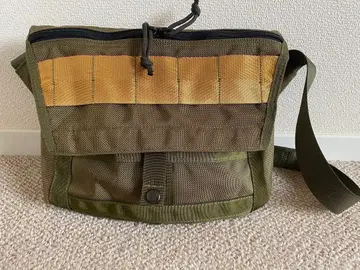 BRIEFING BEAMS PLUS FLEET MESSENGER BAG