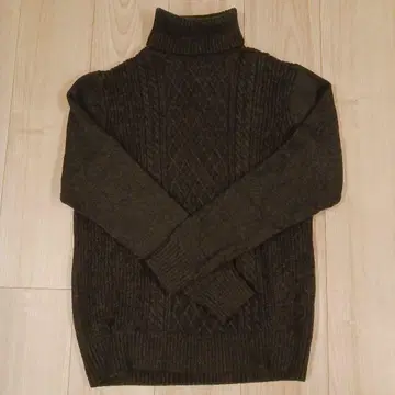 EDIFICE 다크 그레이 터틀넥 니트 남성용 M 사이즈