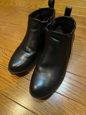 by 키다리 아저씨 부츠