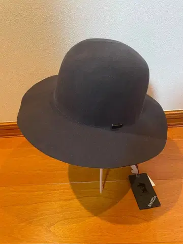 [택 포함 새상품] MANIERA 폴더블 펠트 햇 차콜 ca4la