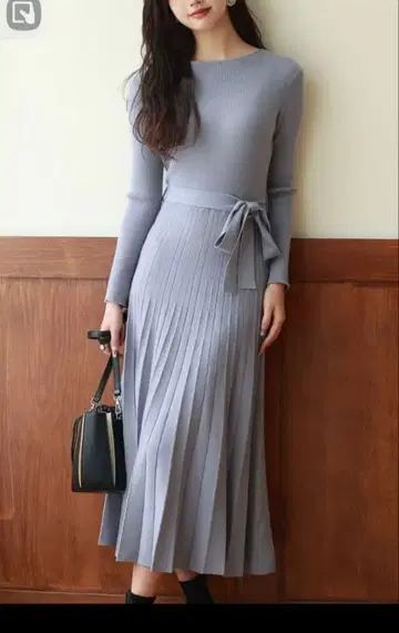 새상품급 블루 그레이 니트 원피스 플리츠