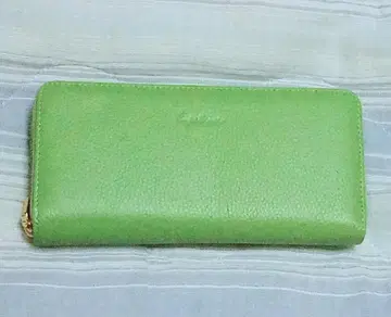 [ Lupilina ] 라이트 그린 천연 가죽 장지갑