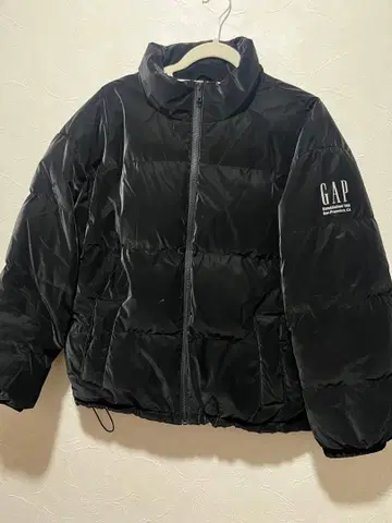 GAP 블랙 다운 자켓 M