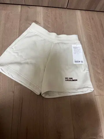 미사용 새상품 LULULEMON 스웨트 팬츠