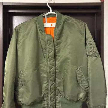 Alpha Industries MA-1 알파인더스트리