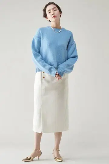 미사용 새상품 martinique 컬러 트위드 스커트 화이트 골드 버튼