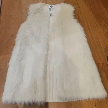 미사용 새상품 VOLATILE 인조 모피 베스트 화이트