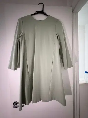 새상품 플라스테 PLST 라이트 그린 셋업 상의만 M 사이즈 튜닉