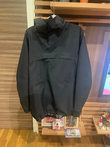 Houdini shelter anorak