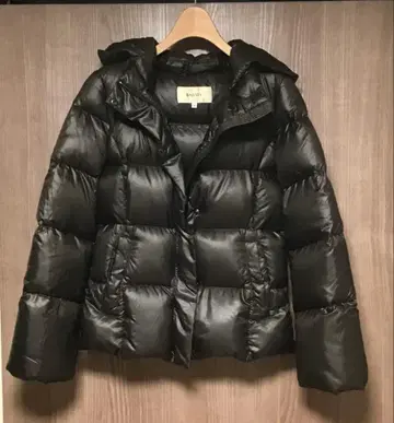 [ 투모로우랜드 BALLSEY ] 후드 부착 다운 자켓 38