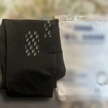 릴라이브 블랙 스패츠 그래픽 프린트