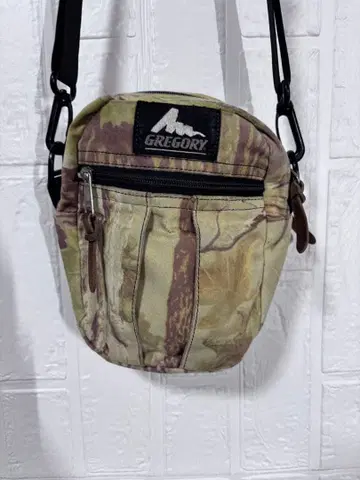 구 로고 그레고리 MADE IN USA 카모플라쥬 숄더백 사코슈