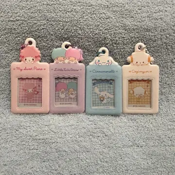 산리오 폴라로이드 홀더 피아노 키키라라 시나몬 코기뮨