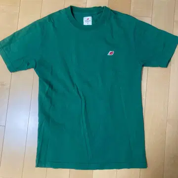 뉴발란스 그린 티셔츠 S nb made