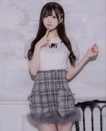 pium 퍼 리본 니트 화이트 반팔