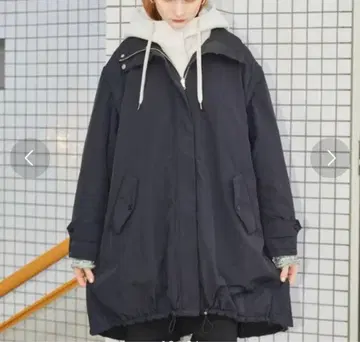 [ 새상품급 ] ELLE 리버서블 충전솜 다운 자켓 몬스터 후드티