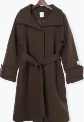 미사용 새상품 Te chichi 울 더블 크로스 스탠드 코트