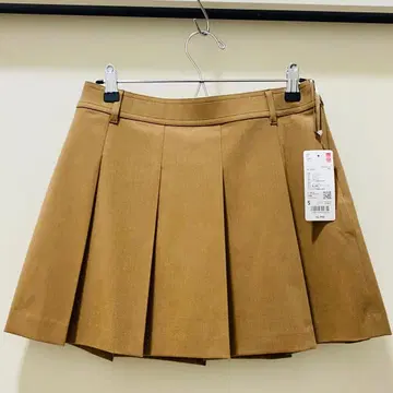 [택 포함 새상품] UNIQLO 플리츠 스코트 34 BROWN 브라운 S