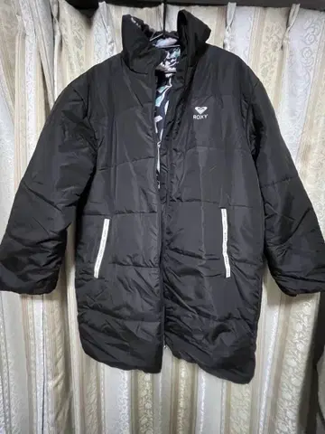 ROXY 블랙 패딩 자켓