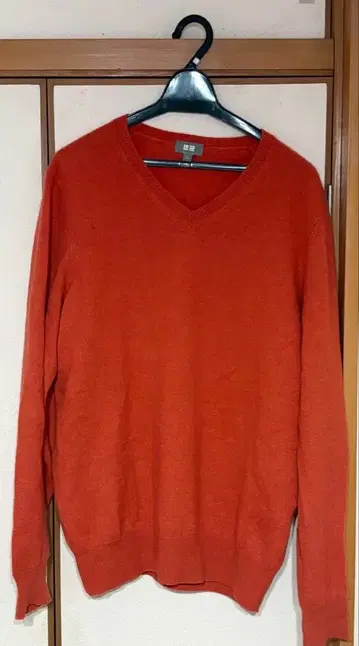 UNIQLO 캐시미어 V넥 스웨터 L 사이즈 오렌지
