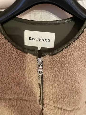 Ray BEAMS 보아 카키 코트