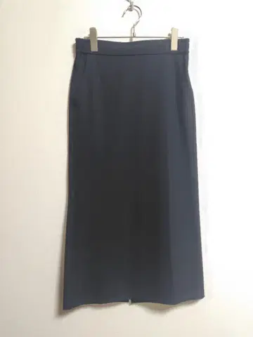 그린 라벨 릴랙싱 올마이 타이트 스커트 블랙