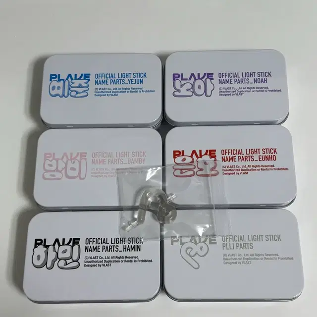 플레이브 틴케이스 일괄+플리 응원봉 파츠