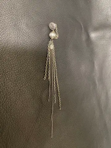 HYDE 착용 gunda 펄 귀걸이