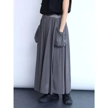 롱 스커트 사이드 포켓 포함