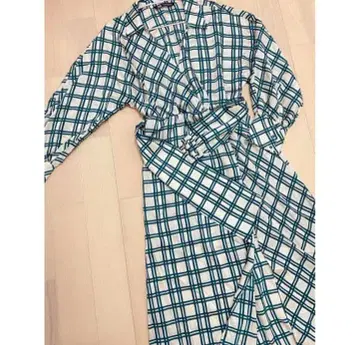 새상품 ZARA 체크 무늬 롱 셔츠 원피스