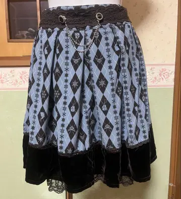 엑시즈팜 택 포함 새상품 안나와 눈의 여왕 콜라보 스커트