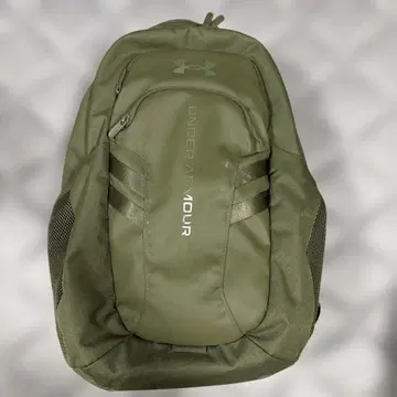 언더아머 올리브 그린 백팩